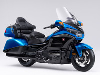ホンダ ゴールドウイング にツートーンカラーの新色追加 画像