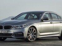 BMW 5シリーズ 新型、欧州仕様に「Mスポーツ」 画像