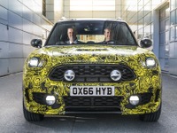 出した! MINI クロスオーバー 次期型、プロトタイプの写真を公表 画像