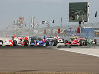 【IRL第2戦】カストロネベスがフェンスを登る 画像