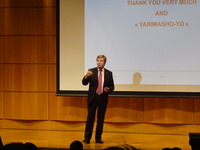 トヨタ ルロワ副社長「情熱をもって、やりましょうよ！」…慶大で出張授業 画像