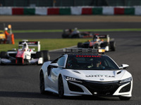 鈴鹿の新型NSXセーフティカー、スーパーフォーミュラ最終戦で実戦登場2回 画像