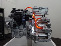 【日産 ノートe-POWER】燃費はクラス最高の37.2km/リットル…リーフ と同じモーター採用 画像