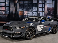 【SEMAショー16】フォード マスタング 新型にGT4レーサー 画像