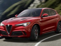 【ロサンゼルスモーターショー16】アルファロメオ、ステルヴィオ 発表…初のSUV 画像
