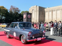 日米欧のクラシックカー100台、神宮外苑に集結…パレードも 11月26日 画像
