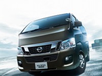 日産 NV350キャラバン、バン主要グレードに自動ブレーキを標準装備 画像