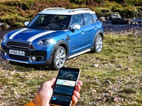【ロサンゼルスモーターショー16】MINI クロスオーバー 新型、コネクティビティが進化 画像