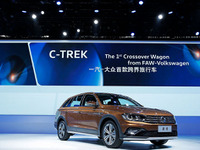 【広州モーターショー16】VW ボーラ に「Cトレック」…SUV派生 画像