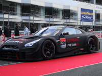 【ニスモフェスティバル16】GT500の2017年型 GT-R もサプライズで登場、ファンに来季タイトル奪還を誓う 画像