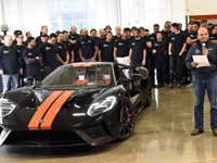 フォード GT 新型の生産開始…9年ぶり復活したスーパーカーは環境に配慮 画像