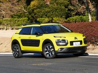 【シトロエン C4カクタス 試乗】現代の「2CV」降臨…中村孝仁 画像