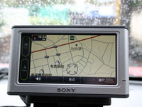 【ソニー ナブ・ユー 使ってみた】起動が速い、入力ボタンは… 画像