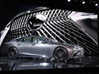 【デトロイトモーターショー2017】レクサス LS 新型、初公開…クーペシルエットで登場 画像