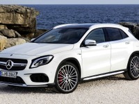 【デトロイトモーターショー2017】メルセデス AMG GLA45 に改良新型、空力性能向上 画像