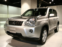 【写真蔵】日産 エクストレイル 新型、見せます 画像