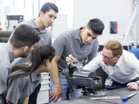 難民の資格取得を支援---独ポルシェが就業準備プログラムを開始 画像