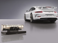 ポルシェ、GT3のサイレンサーを使った2.1chサウンドバーを発売…38万3400円 画像