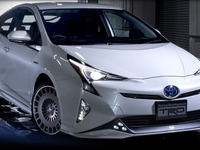 TRD、トヨタ プリウス 新型用パーツを追加発売 画像