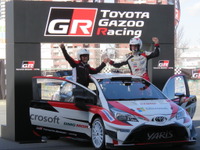 【トヨタGAZOOレーシング2017】サプライズ登場の豊田社長、ラトバラ選手らと一緒に“奮走” 画像