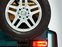 メルセデス Gクラス の6輪車、今度はオープン版が登場か 画像