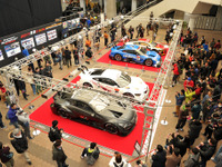 【大阪オートメッセ2017】SUPER GT…エンジン始動やトークショーで開幕戦をアピール 画像