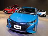 【トヨタ プリウスPHV 新型】村上常務「グローバル販売の半分以上を日本で」 画像