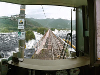 列車を津波が襲う!! VRでシミュレーション…JR西日本がKDDIのソリューションを採用 画像
