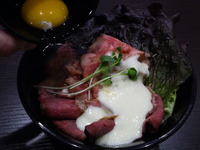 女性視点だからって甘くない…すた丼に攻めの春限定メニュー　3月1日から 画像