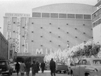 新宿コマ劇前広場を見つめてきた歴史的ビルが変身、VR体験ゾーンに 画像