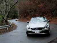 【ボルボ V40クロスカントリー 3600km試乗 前編】セグメント最高峰の「疲れないクルマ」…井元康一郎 画像