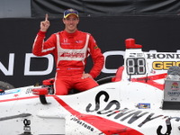【INDYCAR 第1戦】最下位発進からの“逆転横綱相撲”でブルデー優勝…佐藤琢磨は開幕戦5位 画像