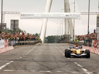 ルノー、ワルシャワのストリートサーキットに登場 画像