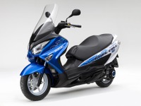 スズキ、FCスクーターの公道走行を開始… バーグマン フューエルセル 画像