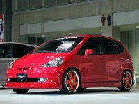 【オートギャラリー東京2001】『フィット』カスタム四態 画像
