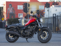 【ホンダ レブル 西海岸LA試乗】若者向けのシンプルなスタイル…250の北米仕様300をチェック!! 画像