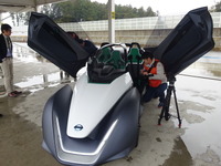 日産、最高速190km/hのEV…『ブレードグライダー』プロトタイプを日本初公開 画像