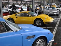 競輪場外車券売場に熱いエキゾーストノートが響く…昭和のくるま大集合2017開催 画像