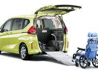 【バリアフリー2017】ホンダ、フリード+車いす仕様車などを展示 画像