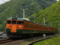 【GW】JR西日本の115系「湘南色」6両編成で運行 画像