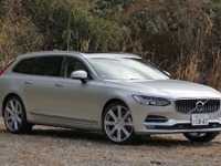 【ボルボ V90 試乗】機能が充実、走りは“S”との差あり…島崎七生人 画像
