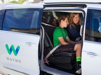 自動運転車の損害賠償責任、自動車メーカーに一定の負担を求める仕組みを検討 画像