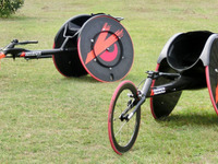 【ウェルフェア2017】八千代、陸上競技用カーボン車いすを出展へ 画像
