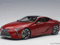 レクサス LC500、1/18スケールモデル発売…スピンドルグリルもリアルに再現 画像