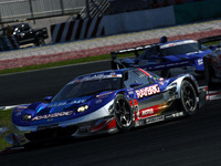 レディースゴルフトーナメントにレースクイーン登場 画像