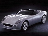 【フランクフルトショー2001出品車】ジャガー『Fタイプ』はミッドシップで量産化 画像