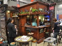 【ガレージングEXPO 2017】テレビドラマの大道具さんが作る秘密基地など 画像
