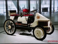 ポルシェのEV、ミッションE は2020年…七五三木社長「国内EV・PHEV販売を2ケタ%に」 画像
