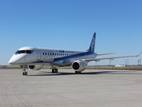 MRJ がパリ到着…ANA塗装で欧州初上陸、エアショーに展示予定 画像