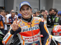【MotoGP 第9戦ドイツ】8年連続Vのマルケスの前をルーキーが走った…変則左回りのバトル 画像
